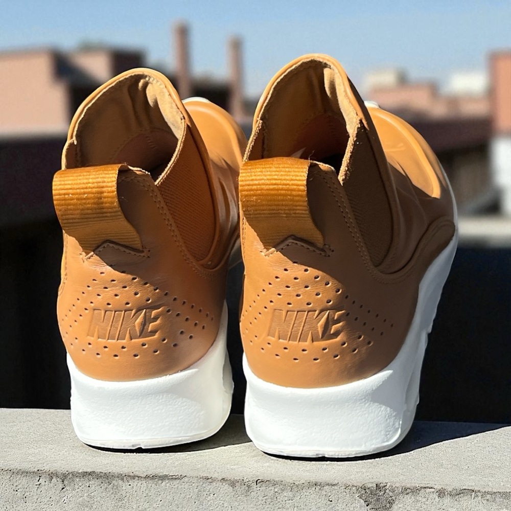 Nike Air Max Thea Mid Chelsea Women’s Sneaker Boot. - Picture 5 of 9